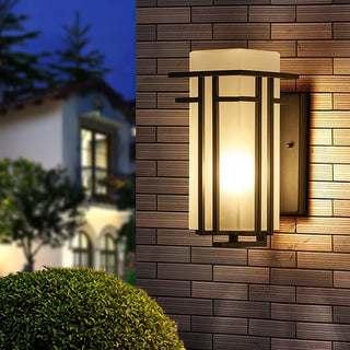Linden Outdoor Wall Lamp - Blowlighting